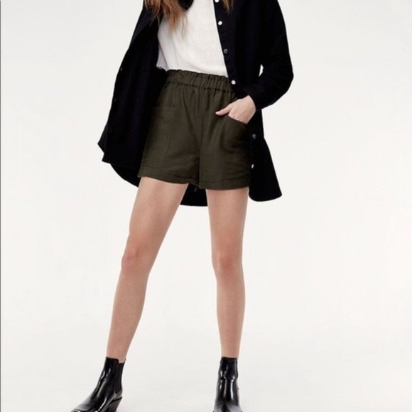 Aritzia Wilfred Free Black Harulia Shorts - Picture 2 of 9